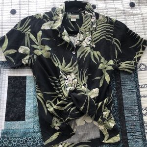 🌺 Tommy Bahama 100% Silk Vintage Hawaiian Shirt